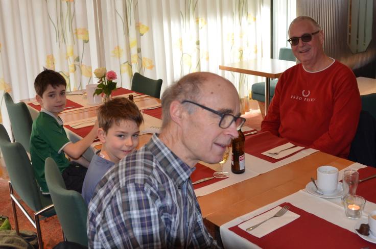 Sieger Spirit: Thomas mit Nicola und Michel, Urs-Martin Sieger Spirit: Thomas mit Nicola und Michel, Urs-Martin