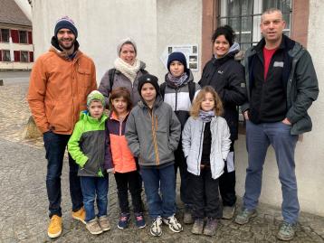 Gruppe 5 (mit Gruppe 6): Alain, Valerie, Noah, Leah Gruppe 5 (mit Gruppe 6): Alain, Valerie, Noah, Leah